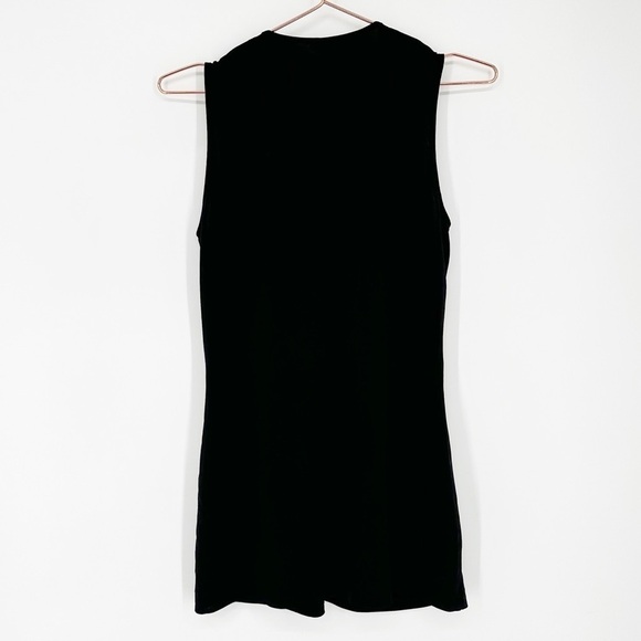 BURBERRY London V-Neck Sleeveless Top - Picture 2 of 7